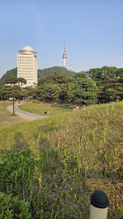 Namsan Park, Seoul