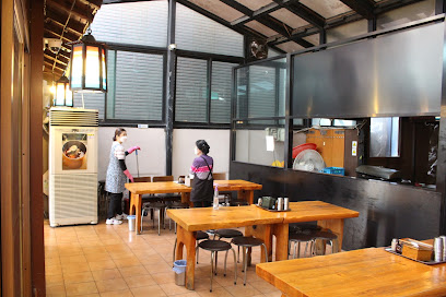 Neutinamu Seolleongtang, Seoul