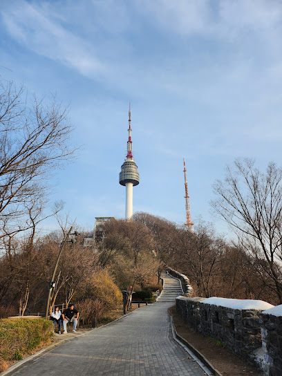 Namsan Dulle-gil Entrance, Seoul