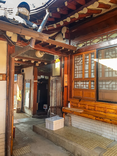 Hanmechon, Seoul