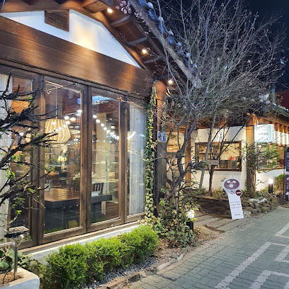 Hanok Tea House, Seoul