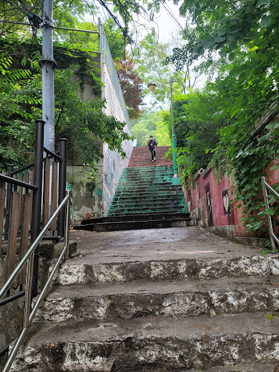 Wau Children's Park, Seoul