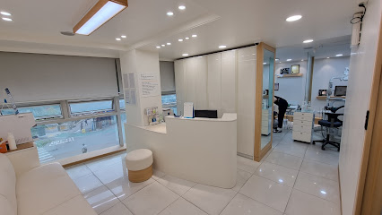 Center Dental Clinic, Seoul