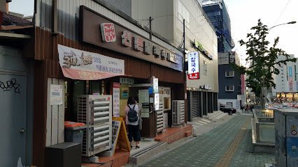 Kim Gwangseok Sinchon Kalguksu Main, Seoul