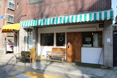 Around Green, Seoul