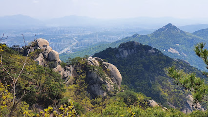 Suraksan, Seoul