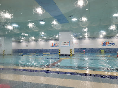 JnP Children's Swimming Instruction Pool